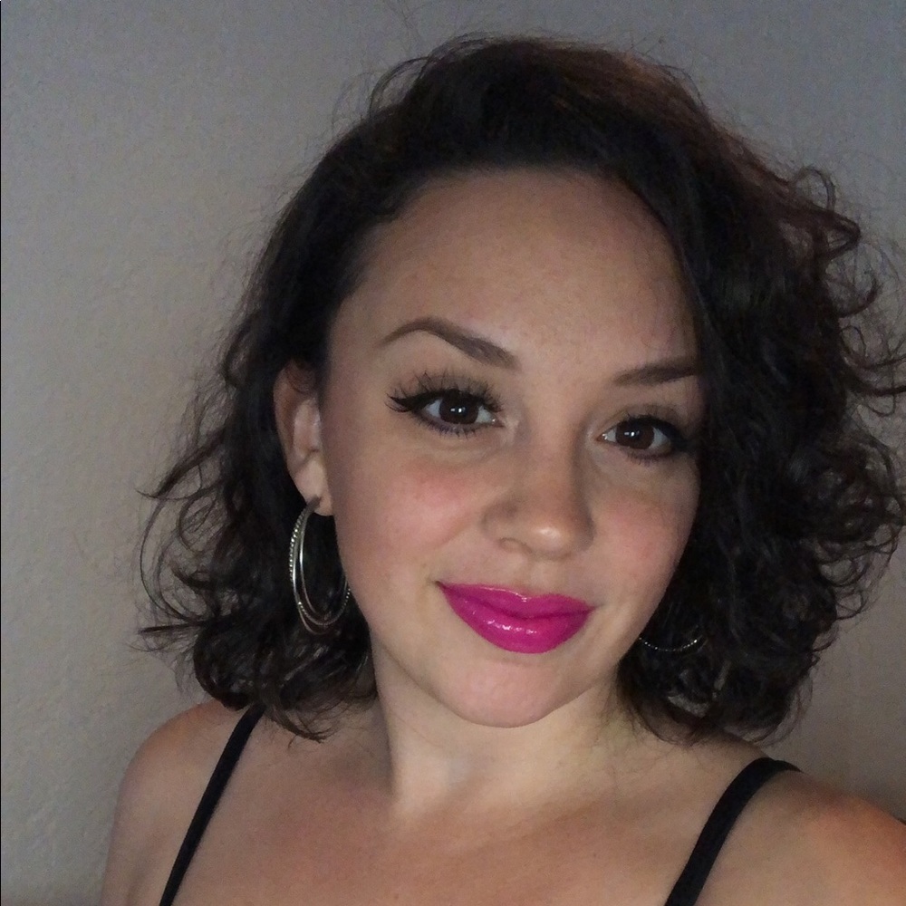 Meet your Posher, Tonya